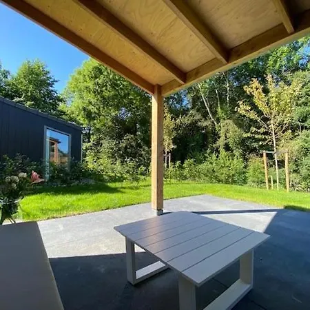 Prázdninový dům Hip In By Droomvilla *