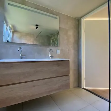 Hip In By Droomvilla *