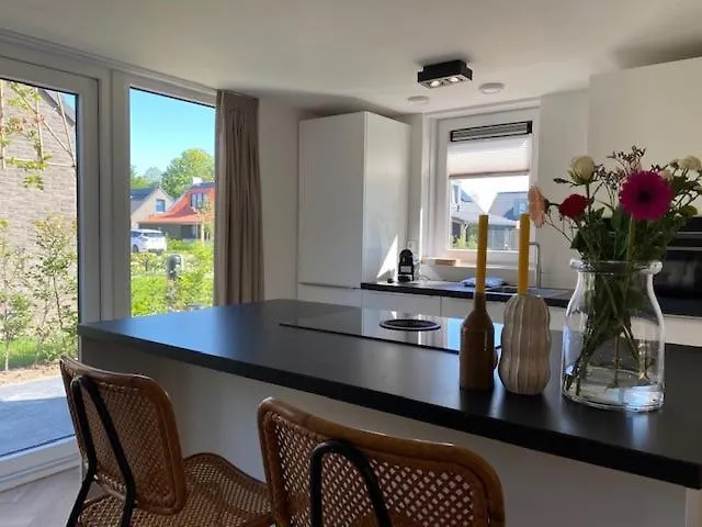 Feriehus Hip In By Droomvilla *