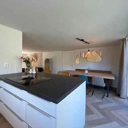 Hip In By Droomvilla Nyaraló